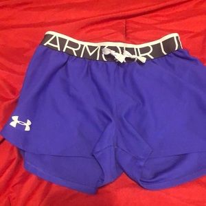 Girl under armour shorts